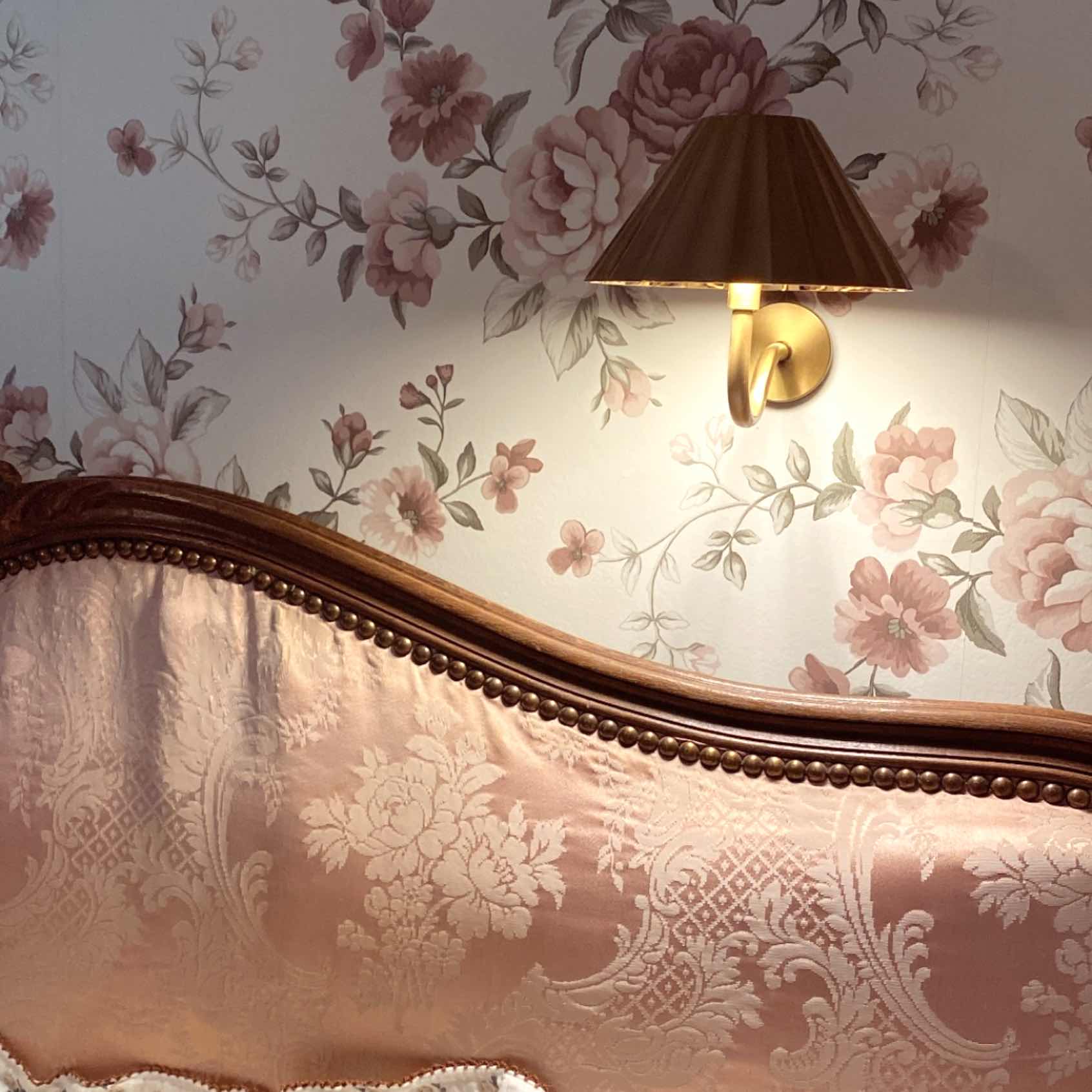 Amalfi Wall - Chrome