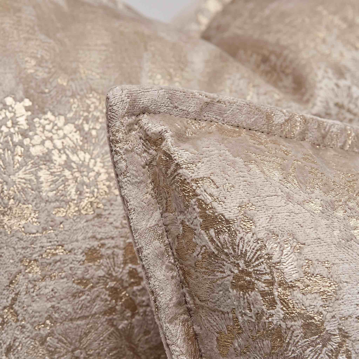 Lux Pillows®